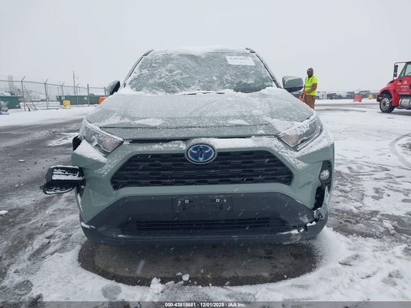 2021 TOYOTA RAV4 HYBRID XLE