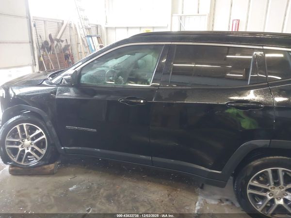 2020 JEEP COMPASS SUN AND WHEEL FWD — I117