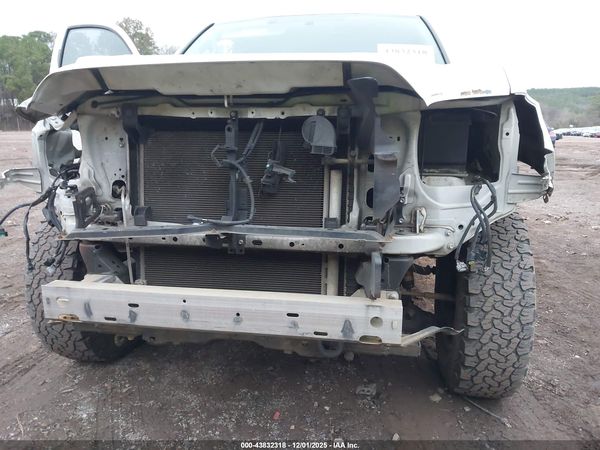2017 TOYOTA TACOMA SR