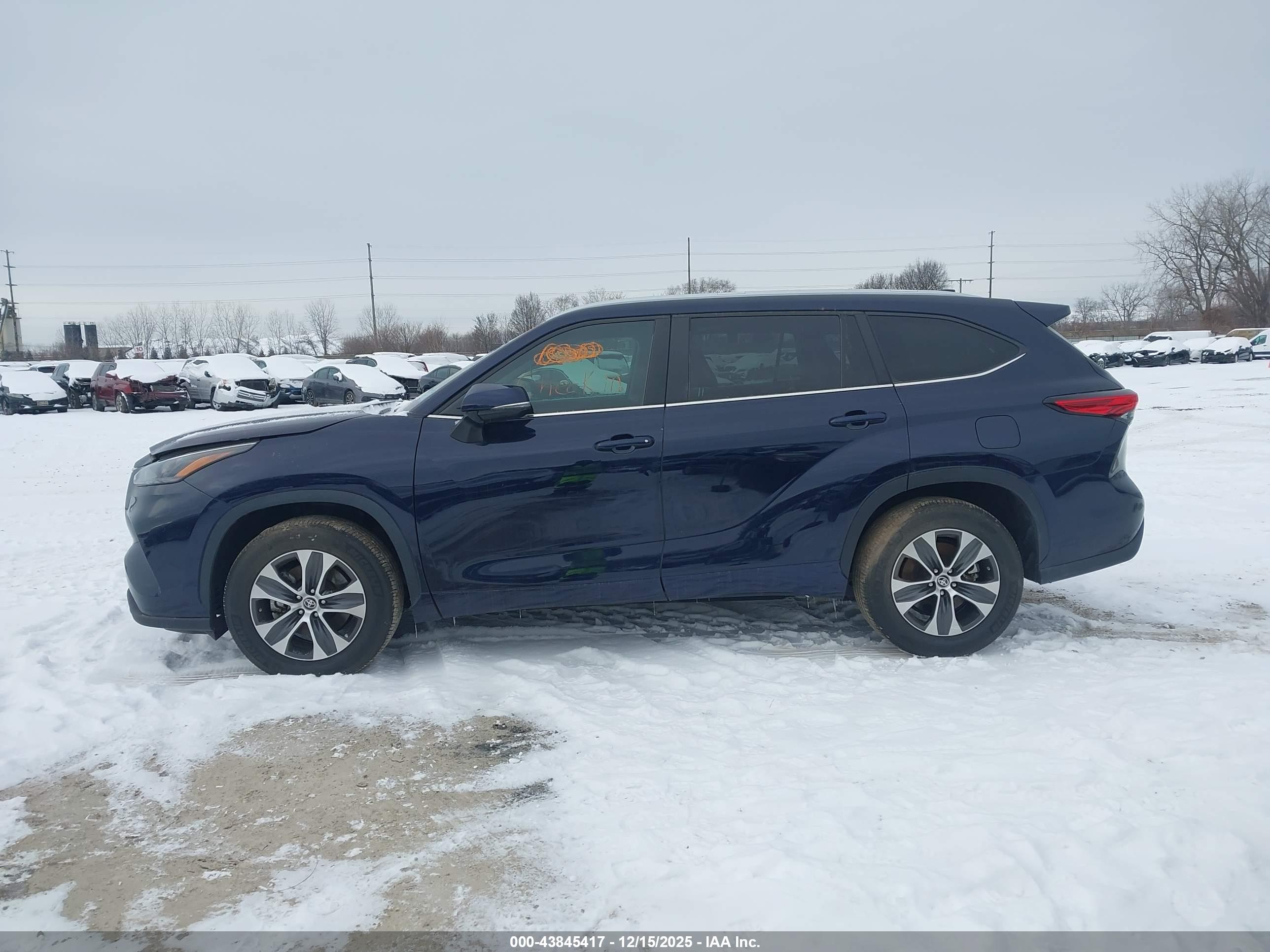 2023 TOYOTA HIGHLANDER XLE