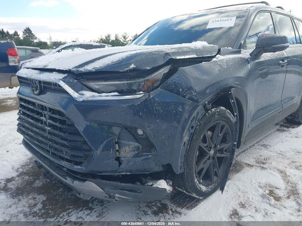 2025 TOYOTA GRAND HIGHLANDER PLATINUM