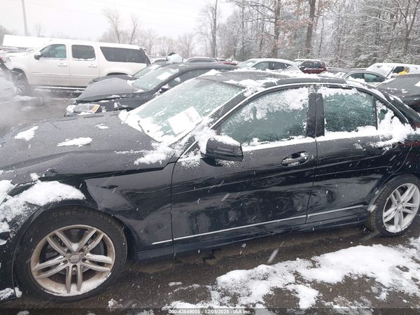 2013 MERCEDES-BENZ C 300 SPORT 4MATIC