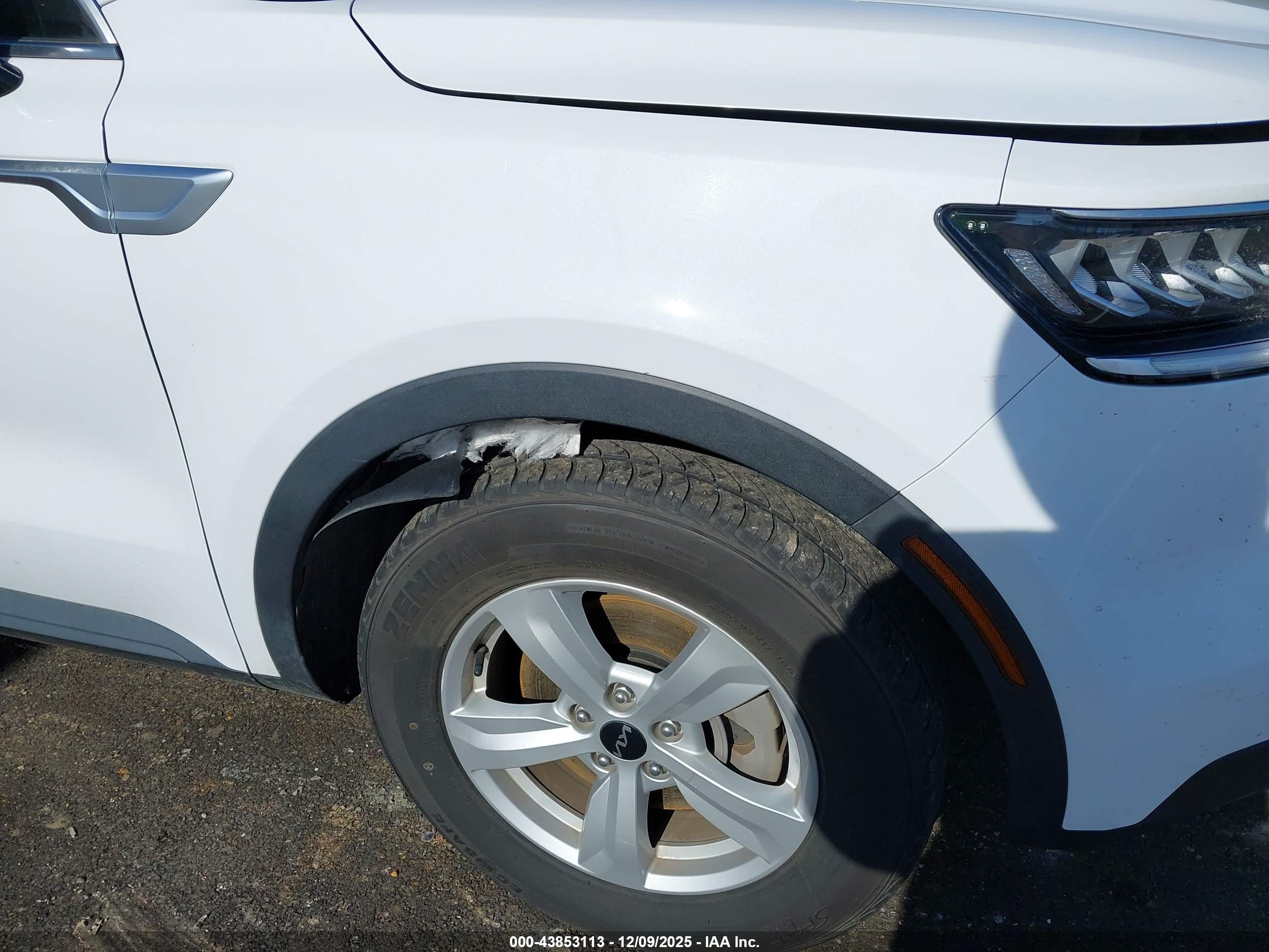 2023 KIA SORENTO LX