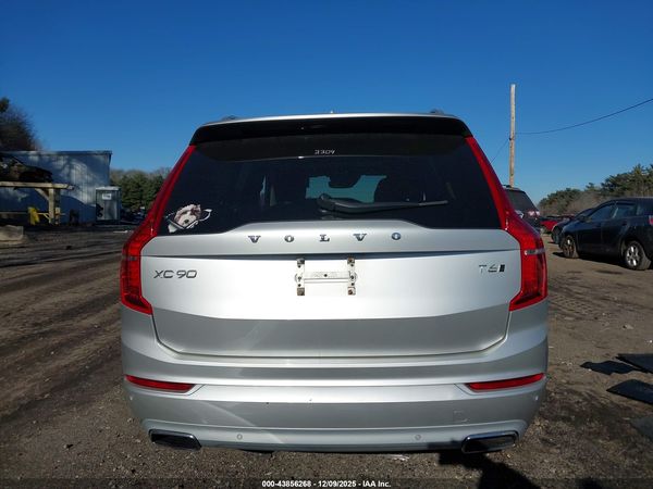 2016 VOLVO XC90 T6 MOMENTUM