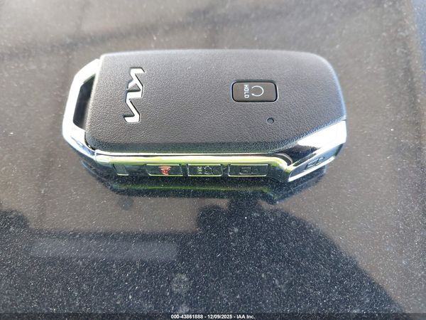 2025 KIA NIRO EV WIND