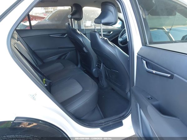 2025 KIA NIRO EV WIND