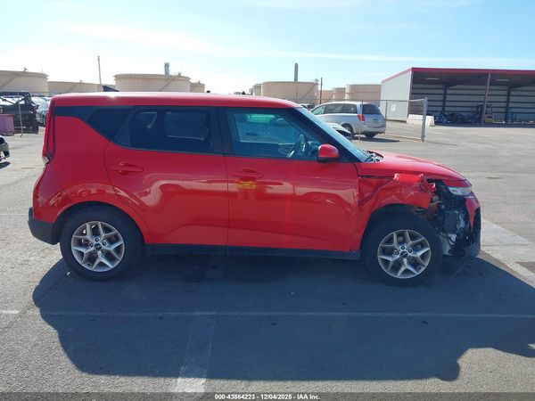 2022 KIA SOUL LX