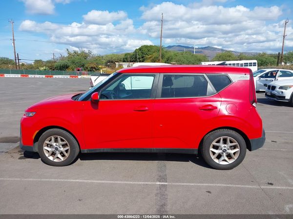 2022 KIA SOUL LX