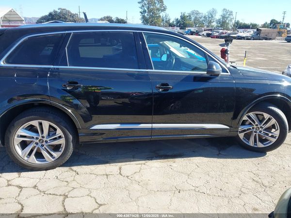 2023 AUDI Q7