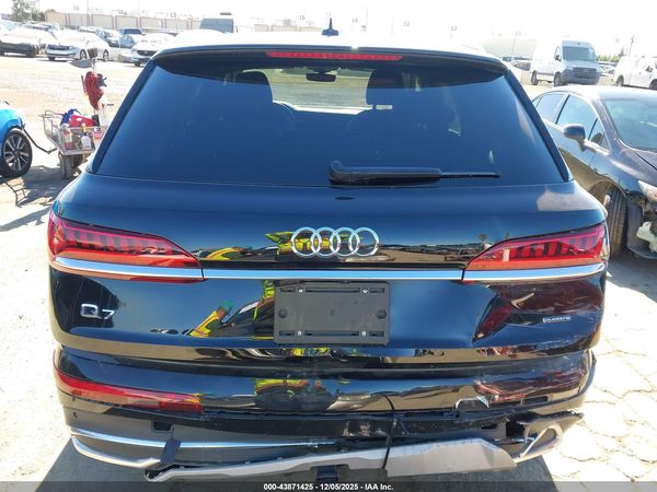 2023 AUDI Q7