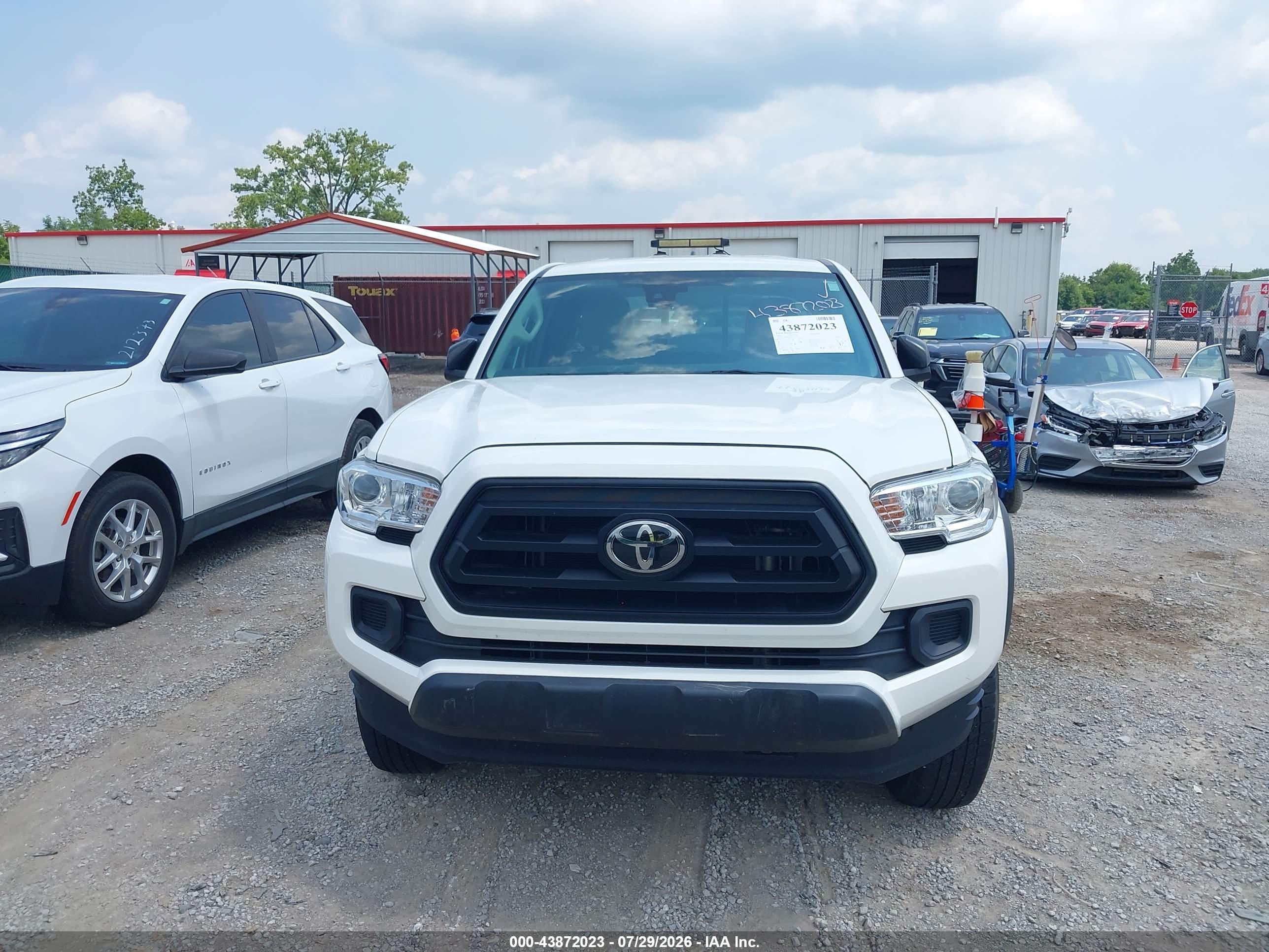 2022 TOYOTA TACOMA SR