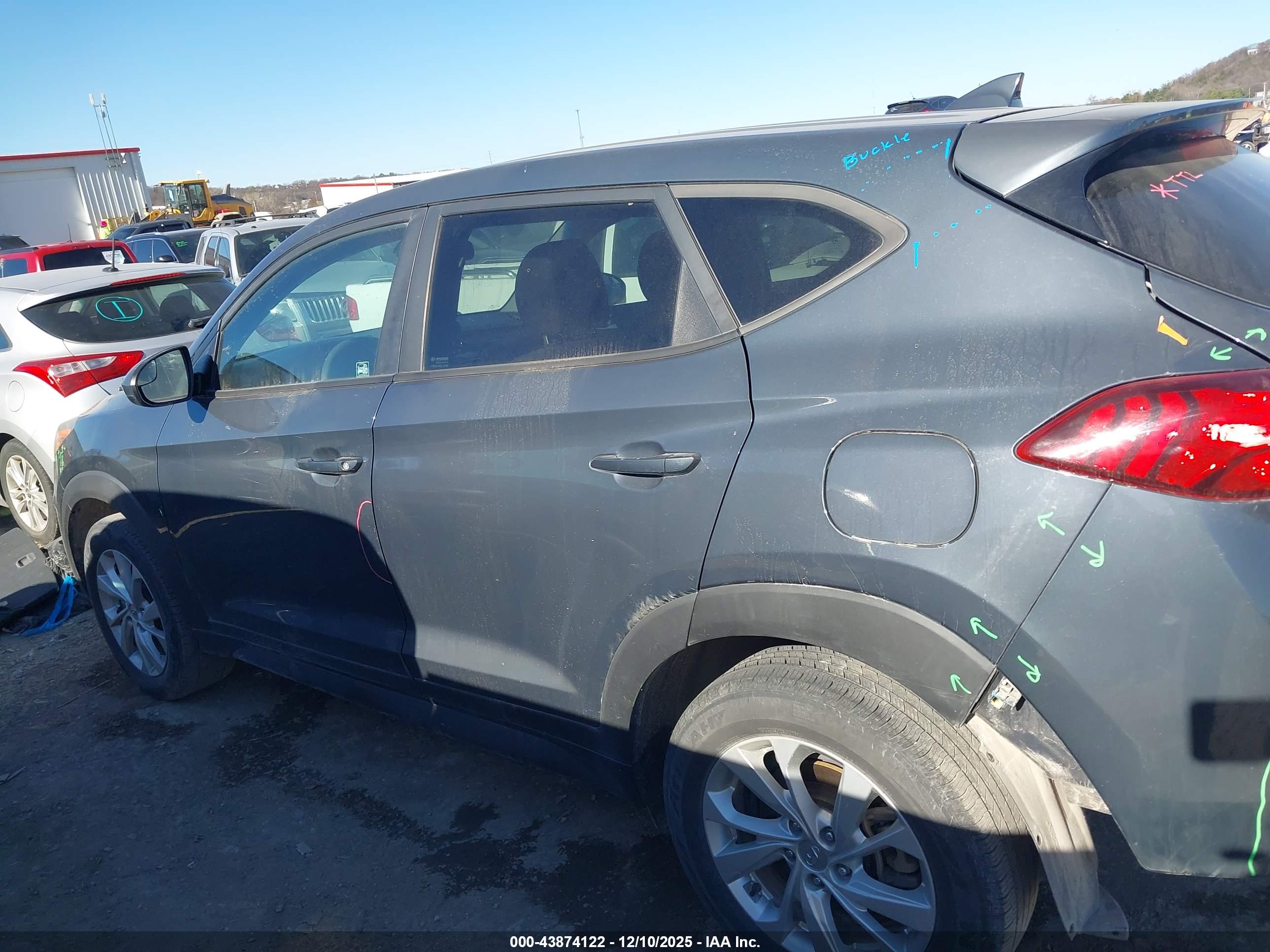 2019 HYUNDAI TUCSON SE