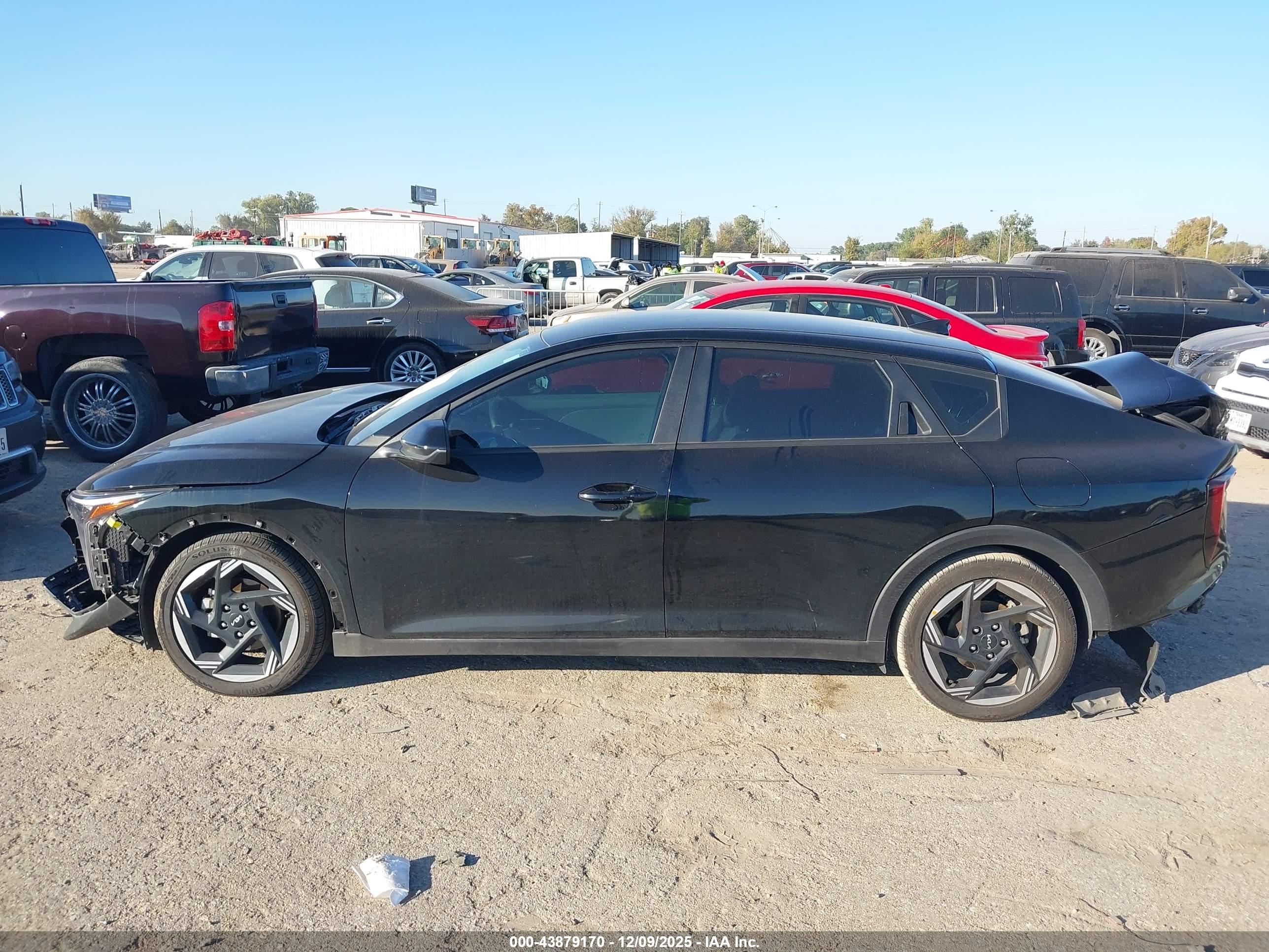 2025 KIA K4 EX