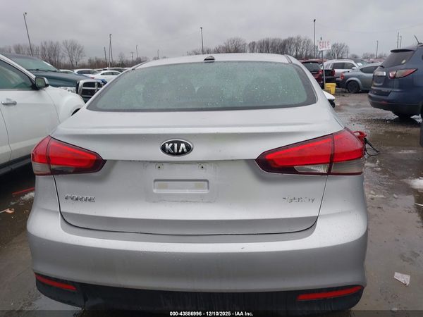 2017 KIA FORTE LX