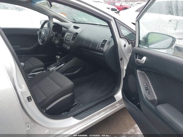 2017 KIA FORTE LX