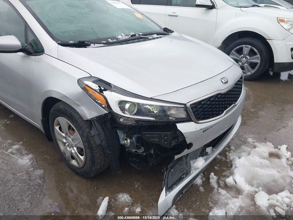 2017 KIA FORTE LX