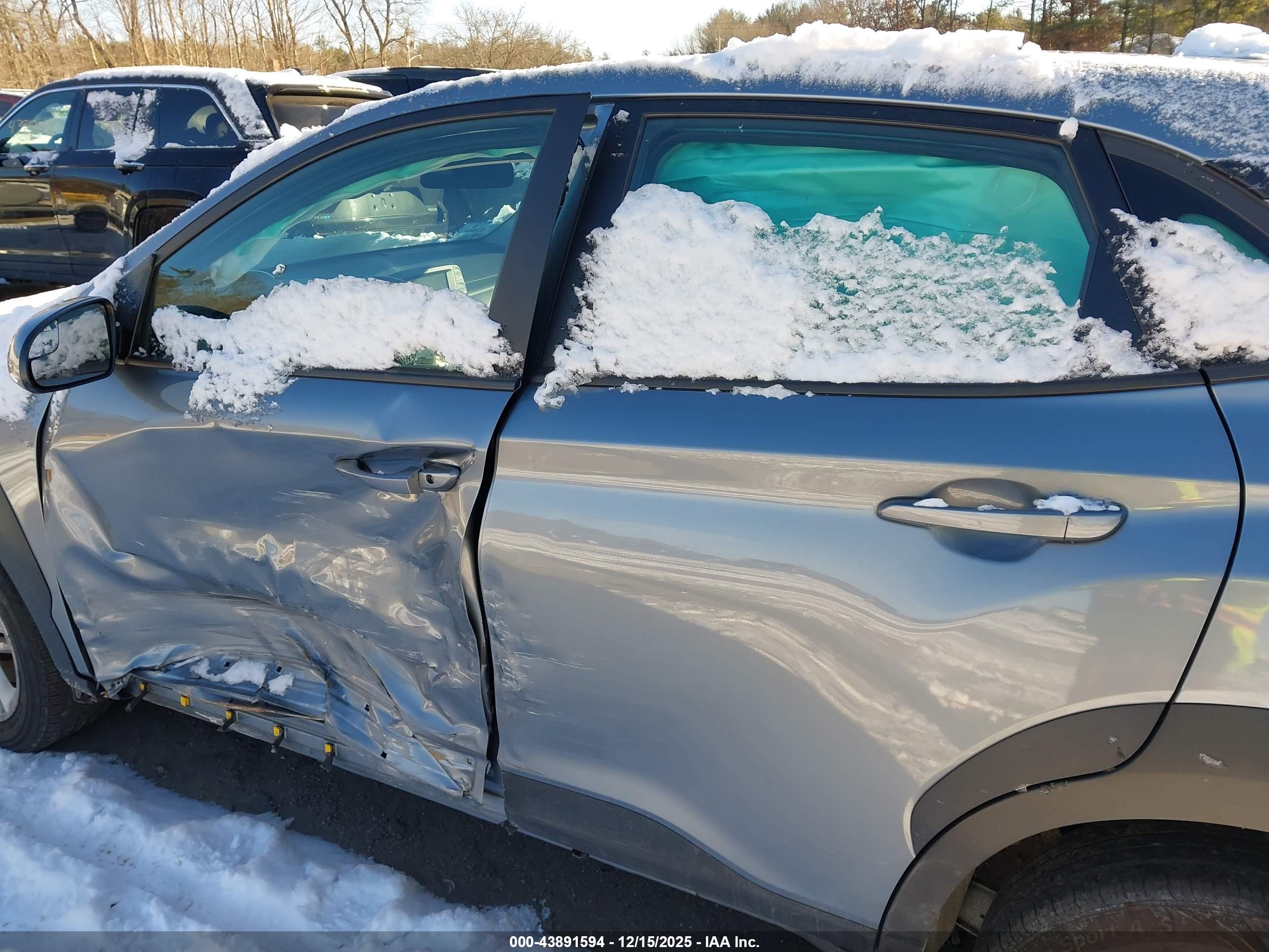 2021 HYUNDAI KONA SE