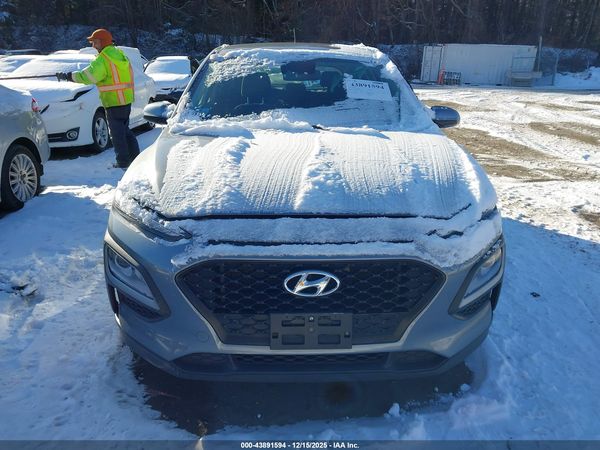 2021 HYUNDAI KONA SE