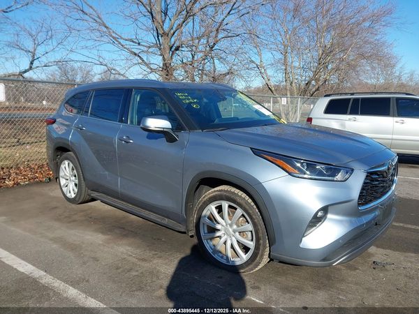 2023 TOYOTA HIGHLANDER PLATINUM