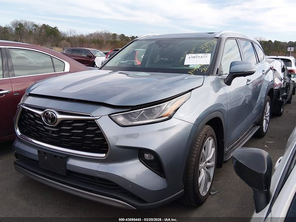 2023 TOYOTA HIGHLANDER PLATINUM