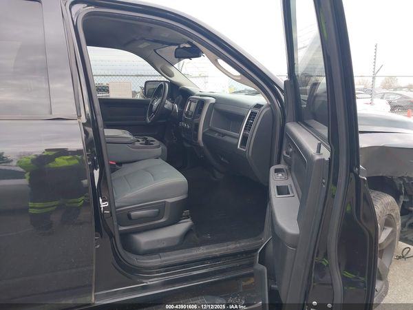2016 RAM 1500 EXPRESS