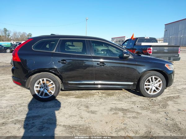 2017 VOLVO XC60 T5