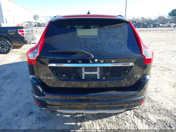 2017 VOLVO XC60 T5