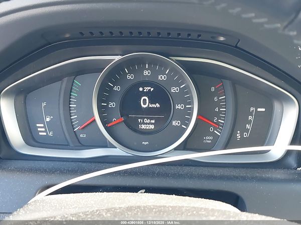 2017 VOLVO XC60 T5