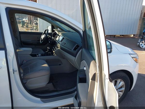 2018 KIA SEDONA LX