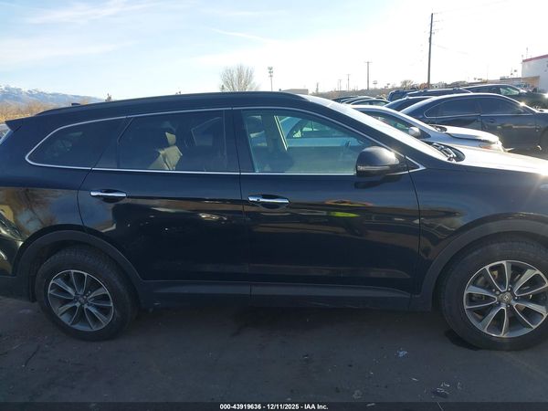 2017 HYUNDAI SANTA FE SE