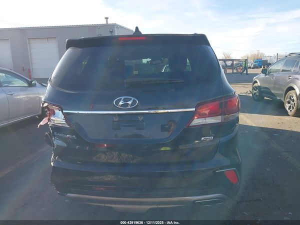 2017 HYUNDAI SANTA FE SE