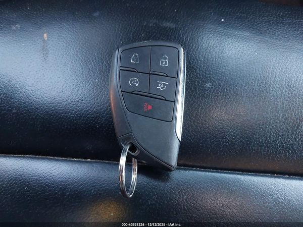 2023 CHEVROLET SUBURBAN 4WD LS — I11