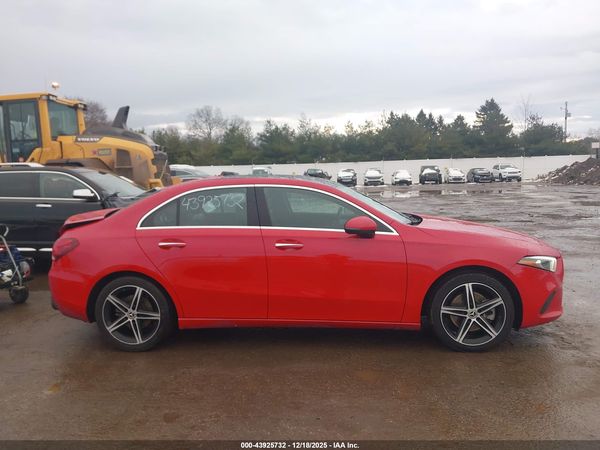 2019 MERCEDES-BENZ A 220 4MATIC