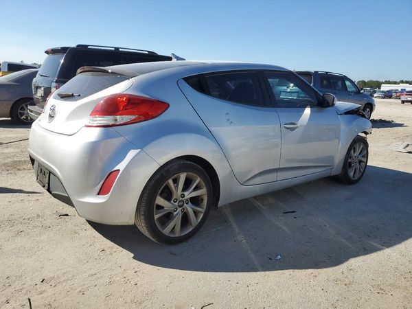 2016 HYUNDAI VELOSTER