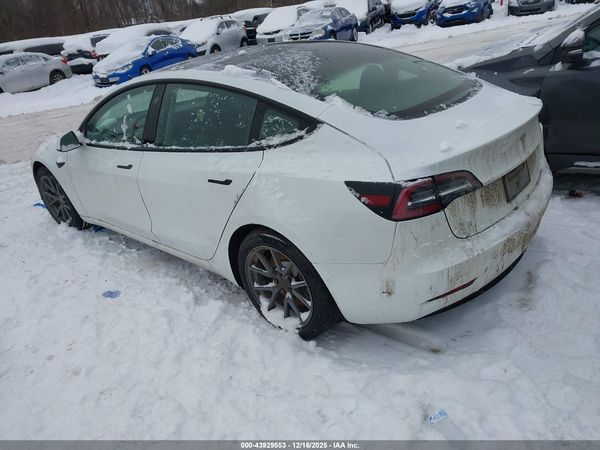2021 TESLA MODEL 3