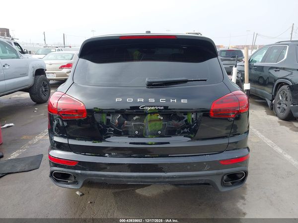 2017 PORSCHE CAYENNE PLATINUM EDITION