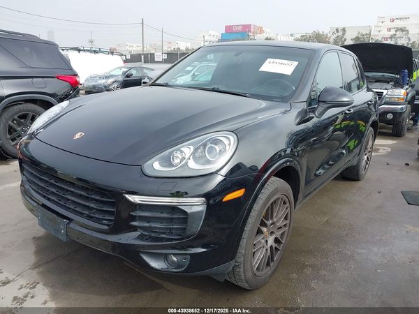 2017 PORSCHE CAYENNE PLATINUM EDITION