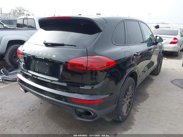 2017 PORSCHE CAYENNE PLATINUM EDITION