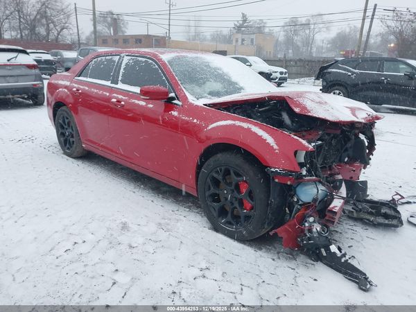 2017 CHRYSLER 300 300S AWD — I1