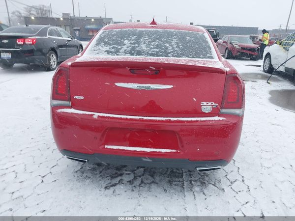 2017 CHRYSLER 300 300S AWD — I119