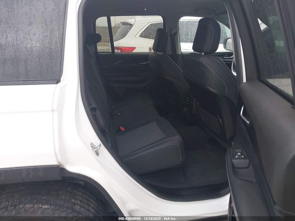 2023 JEEP GRAND CHEROKEE LAREDO 4X4