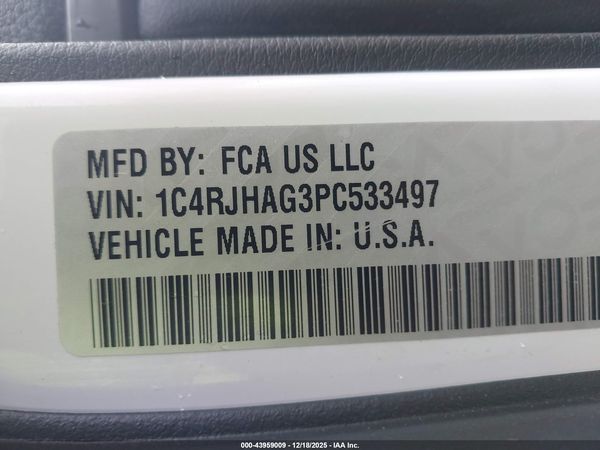 2023 JEEP GRAND CHEROKEE LAREDO 4X4
