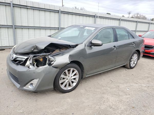 2012 TOYOTA CAMRY
