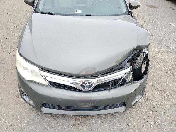 2012 TOYOTA CAMRY
