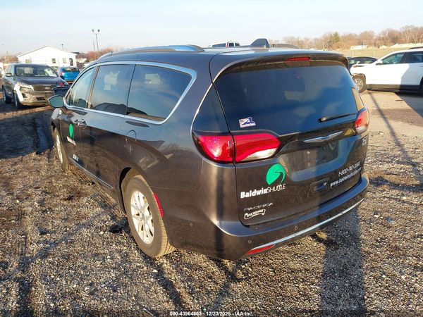 2020 CHRYSLER PACIFICA TOURING L — I3