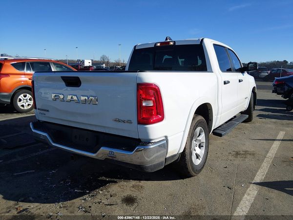 2025 RAM 1500 BIG HORN  4X4 5'7 BOX