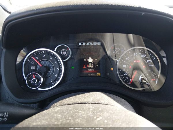 2025 RAM 1500 BIG HORN  4X4 5'7 BOX
