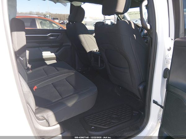 2025 RAM 1500 BIG HORN  4X4 5'7 BOX