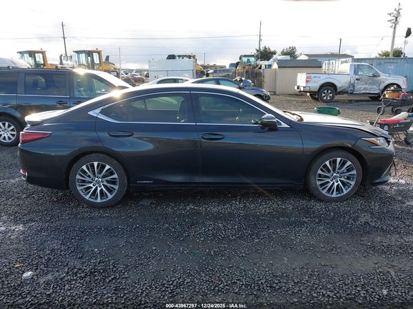 2019 LEXUS ES 300H