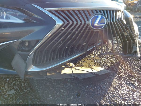 2019 LEXUS ES 300H
